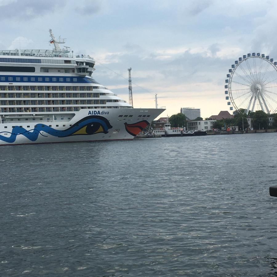 Fewo Strandstrasse - Fuehrt Auf Die Schoene Ostsee-Seebruecke Kuehlungsborn Exterior foto