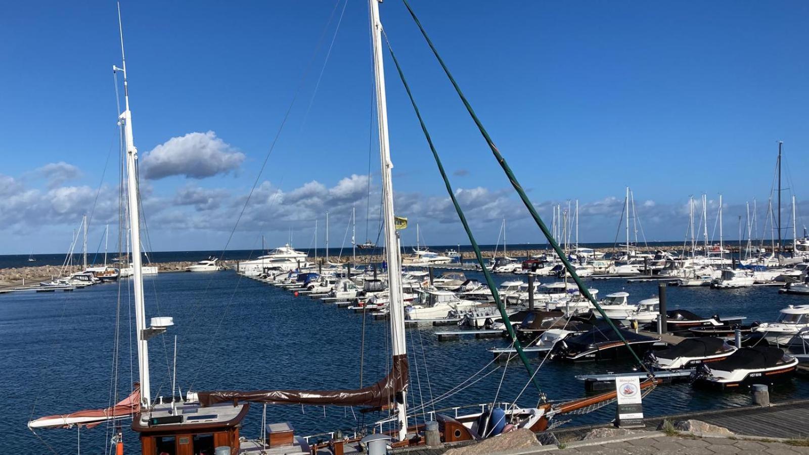 Fewo Strandstrasse - Fuehrt Auf Die Schoene Ostsee-Seebruecke Kuehlungsborn Exterior foto