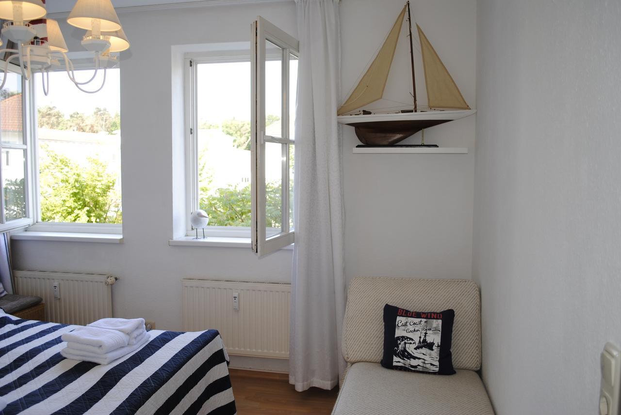 Fewo Strandstrasse - Fuehrt Auf Die Schoene Ostsee-Seebruecke Kuehlungsborn Exterior foto