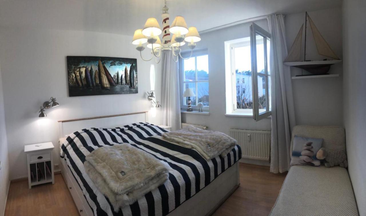 Fewo Strandstrasse - Fuehrt Auf Die Schoene Ostsee-Seebruecke Kuehlungsborn Exterior foto