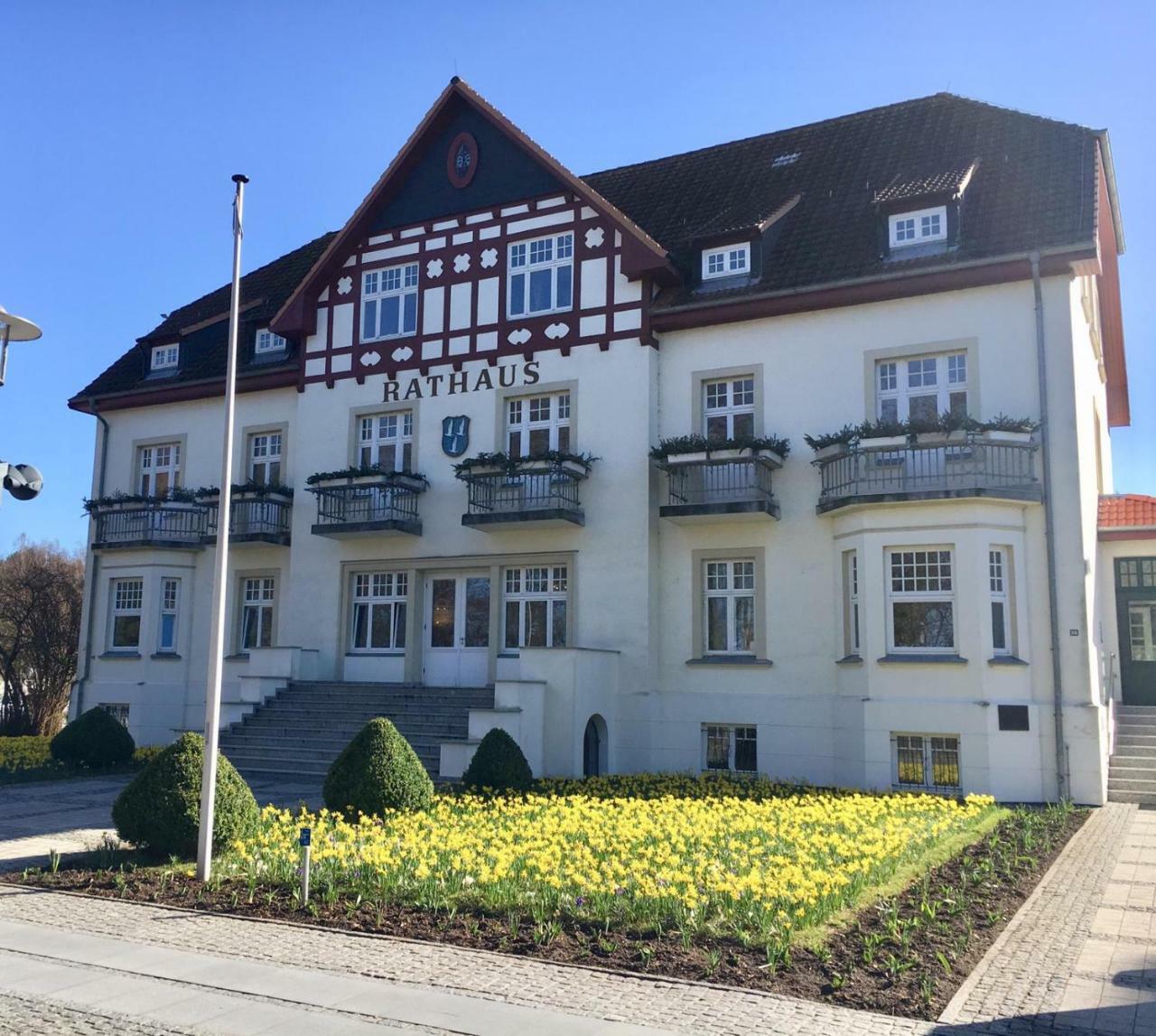Fewo Strandstrasse - Fuehrt Auf Die Schoene Ostsee-Seebruecke Kuehlungsborn Exterior foto